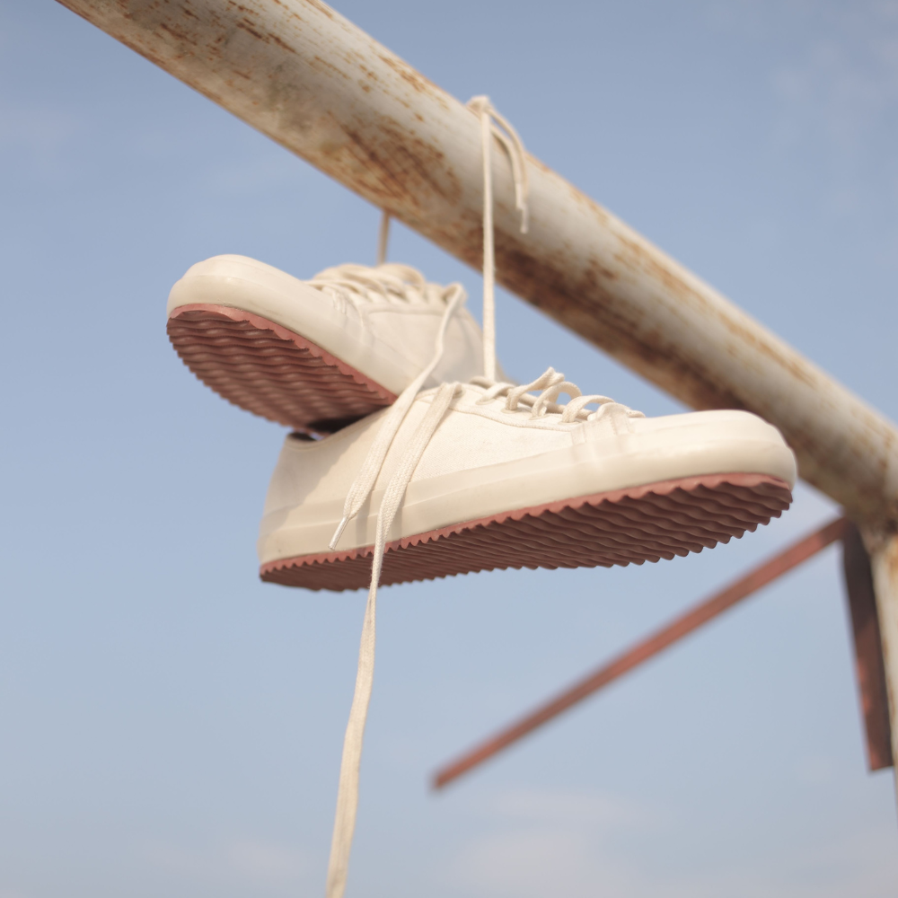 The Resistencia Canvas Crudo Women