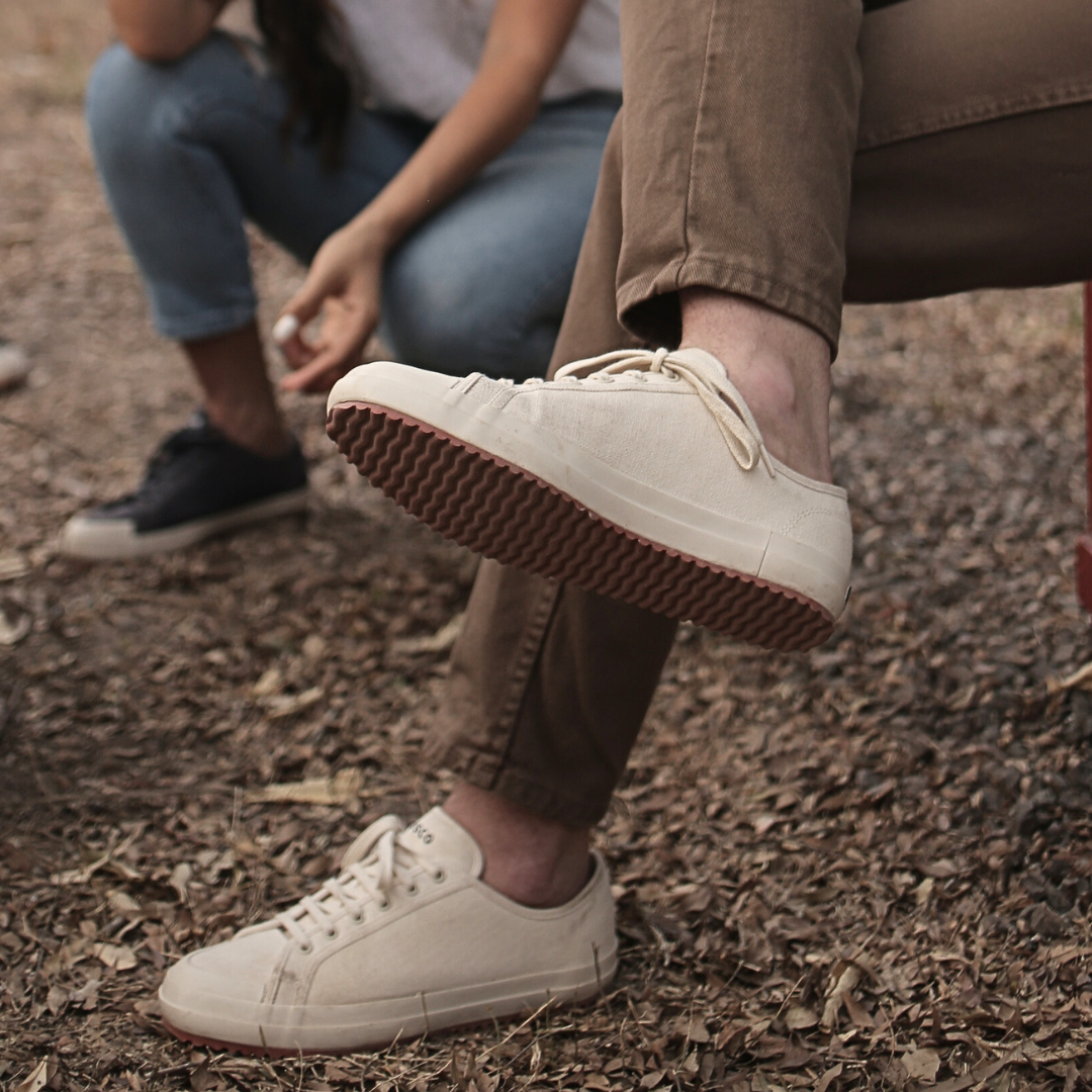 The Resistencia Canvas Crudo